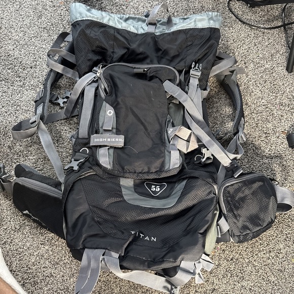 High Sierra Other - High Sierra Titan 55L Black Hiking Pack